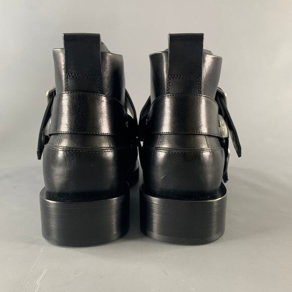 BURBERRY Size 8.5 Black Leather Pull On Boots